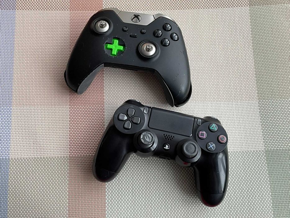 DualShock 4 + xBox Elite Controller