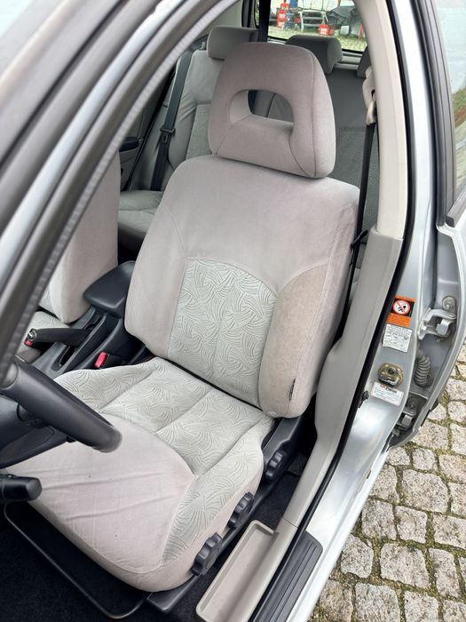 115 mil kms Almera 1.5 16V NOVO