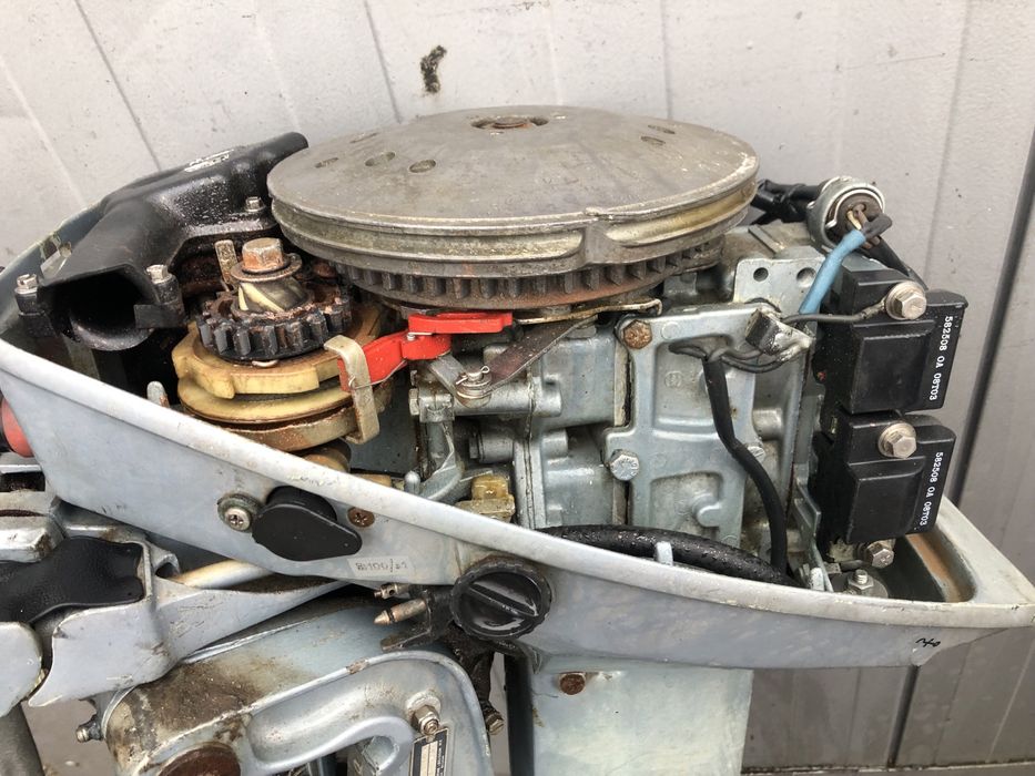 Silnik zaburtowy Johnson 9.9 2T