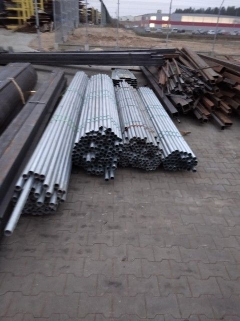 słupek stalowy  słupki na ogrodzenie  rura   ogrodzenia rury do siatki