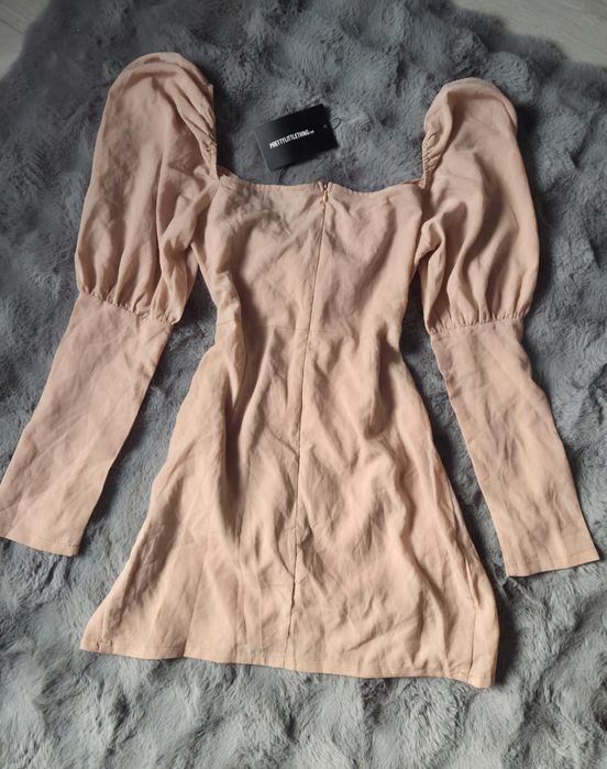 Sukienka beżowa marszczona mini bufki nude glamour