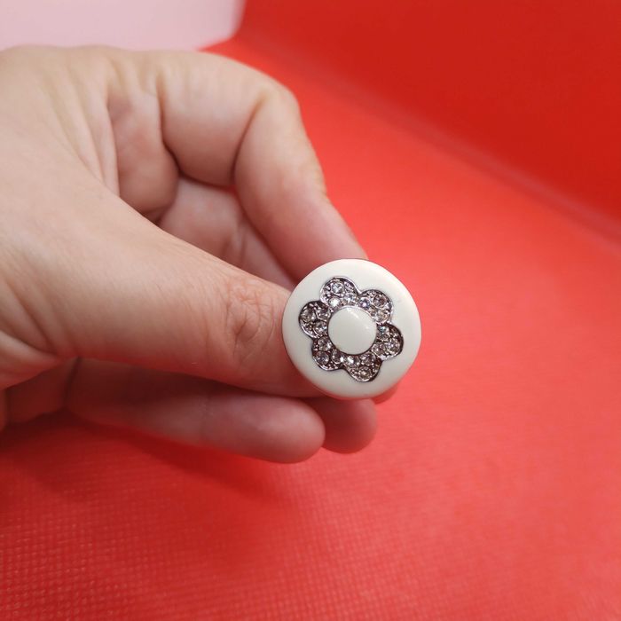 ANEIS (8) 1 unid- 3€; 2 unid- 4€; 3unid- 5€