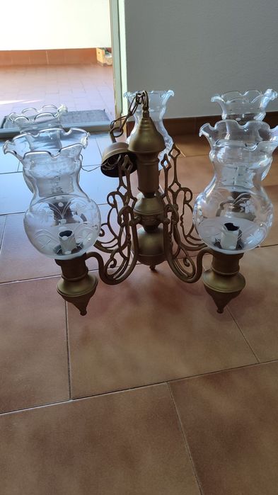 Candeeiro ferro dourado