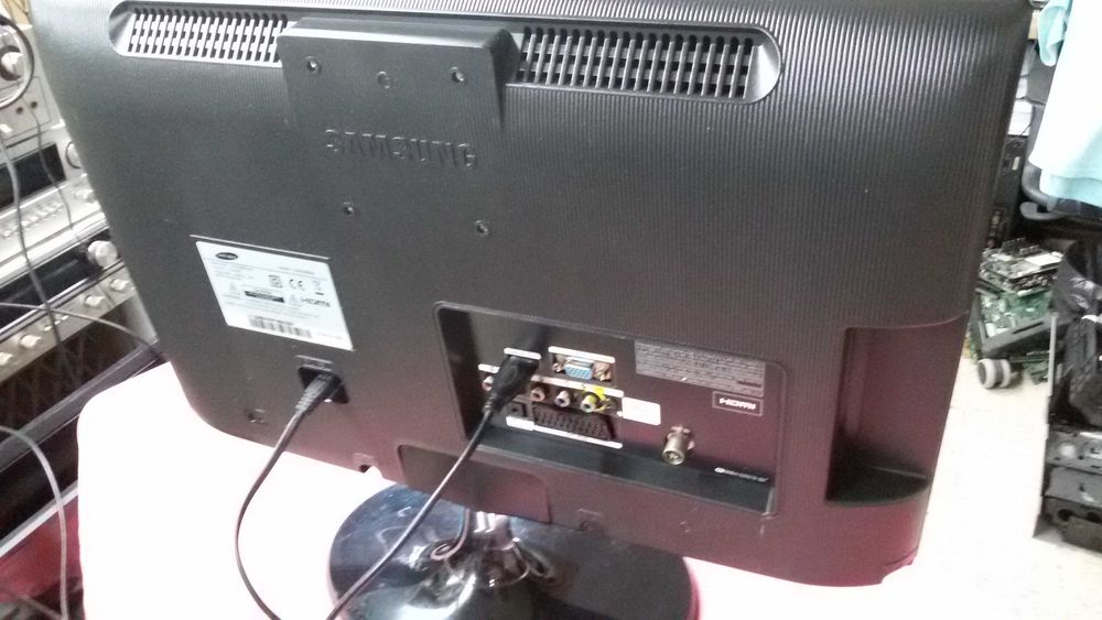 tv led samsung t22c300 22polg.