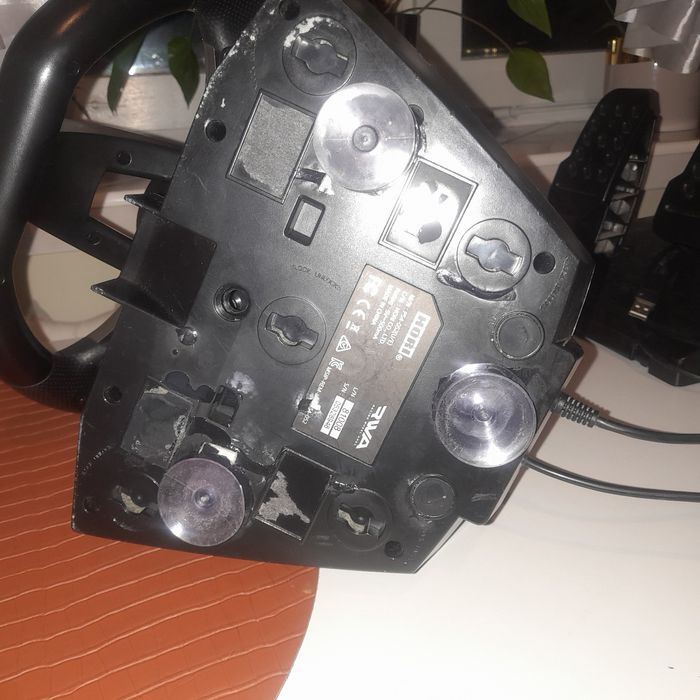 Sprzedam kierownice do ps4 Hori