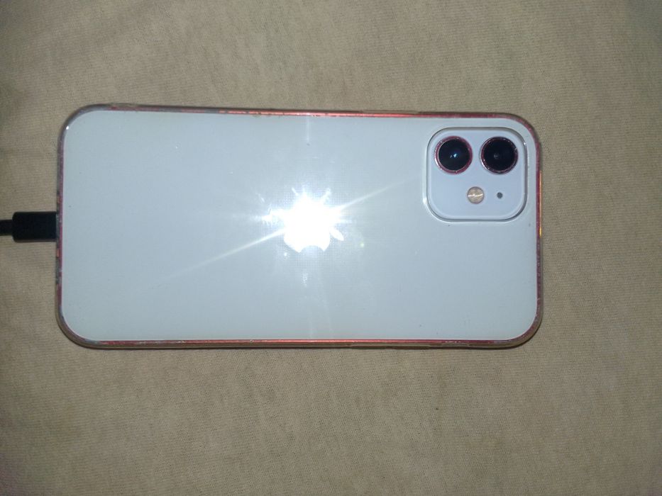 iPhone12 vermelho