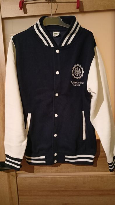 Męska bluza na zatrzaski