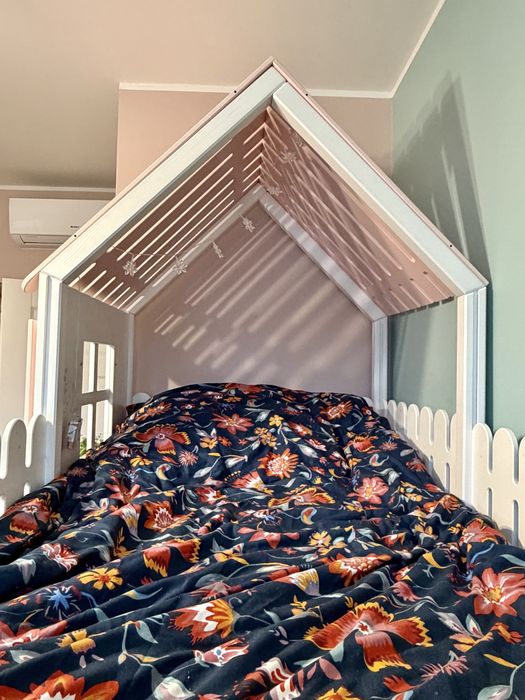 Łóżko pietrowe domek Dreambeds - pastelowe stan bdb