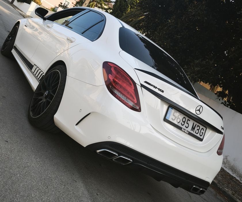 Mercedes c63 v8 biturbo