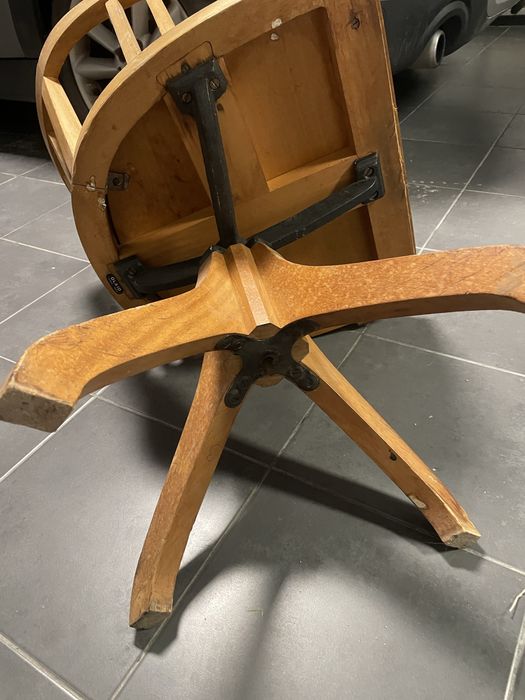 Cadeira Olaio giratória