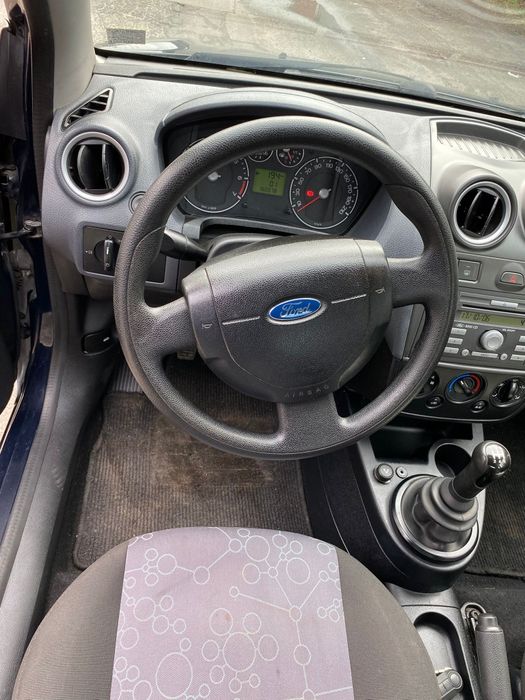 Ford Fiesta 1,3 Benzyna  MAŁY PRZEBIEG !!!