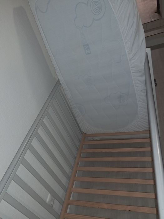 Berço- cama de grades