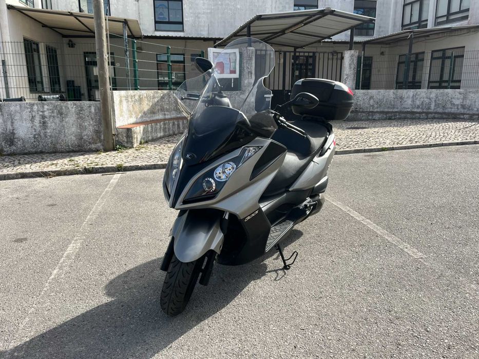 Kymco Downtown 300i - Ano 2012 - Apenas 31.000km