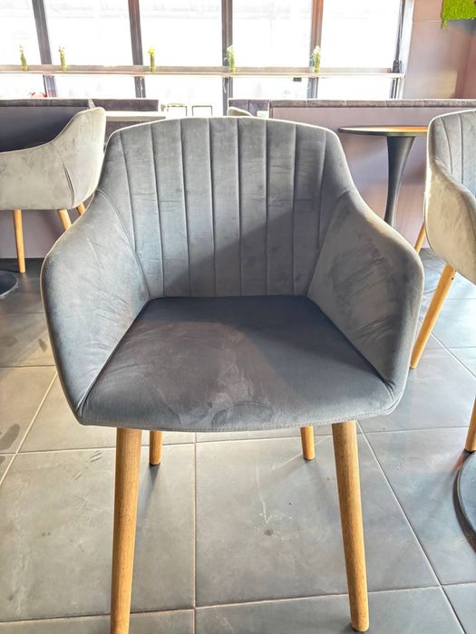 Стулья та дивани