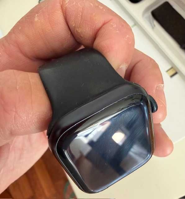 Selling Apple Watch Series 9 45mm (Like New) + Extras!64284413491074122