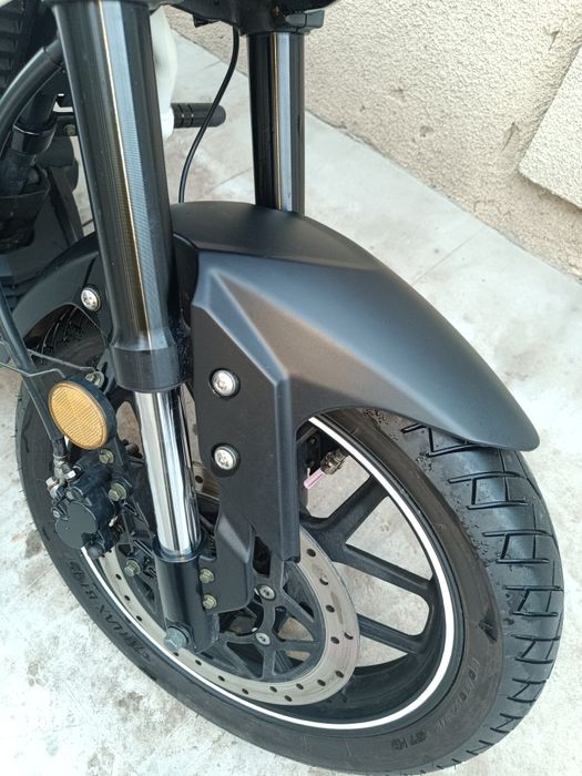 Lifan sr 200,один в таком цвете и форме