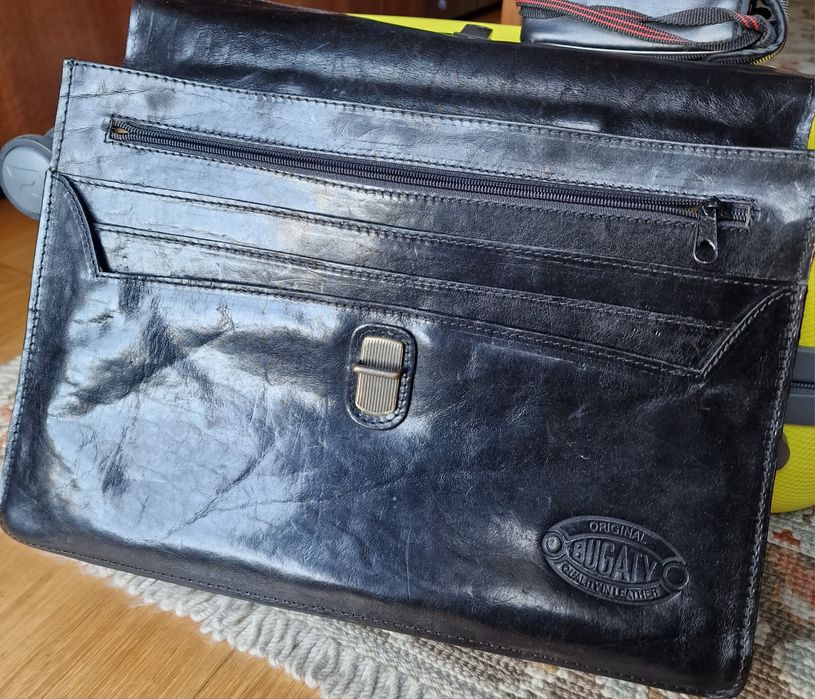 Pasta em couro genuino