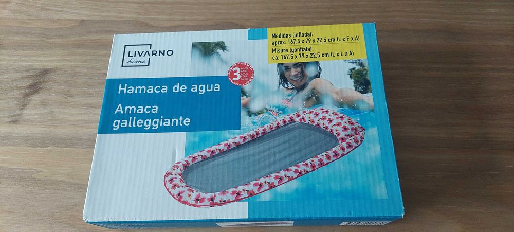 Cama insufável de piscina