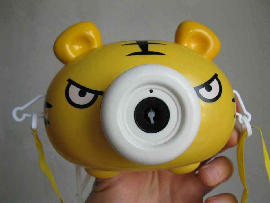 Генератор мыльных пузырей Тигренок Bubble Camera