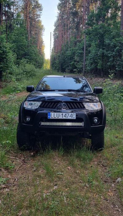 Mitsubishi L200 Mitsubishi L200 2.5 DI-D 200 KM 4x4 | Pickup | 2013