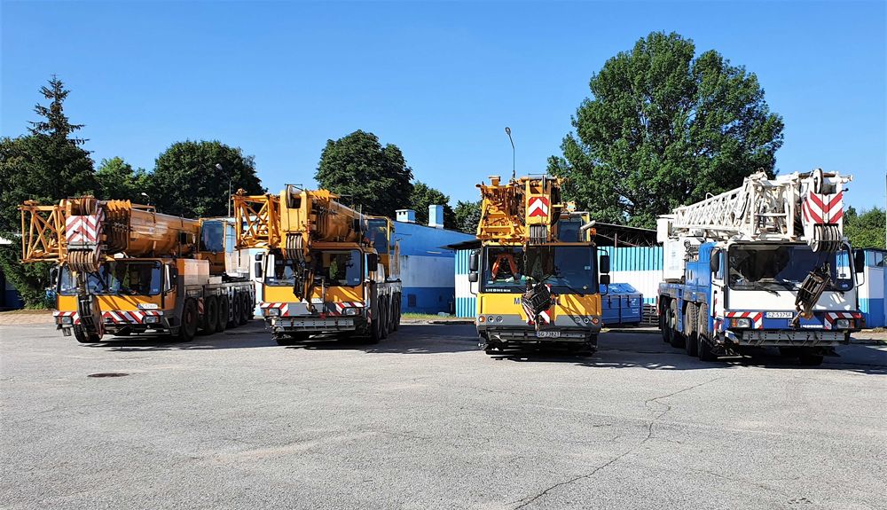 Wynajem dźwigu / żurawi 35t, 50t, 70t, 90t, 120t / Manitou MRT2260