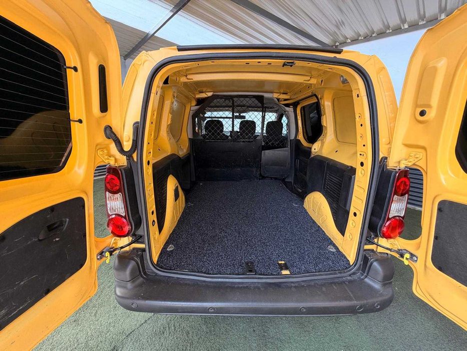 Citroen Berlingo 3 Lugares AUTOMÁTICA