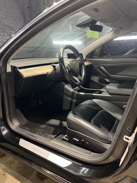 Tesla model 3 55kwh