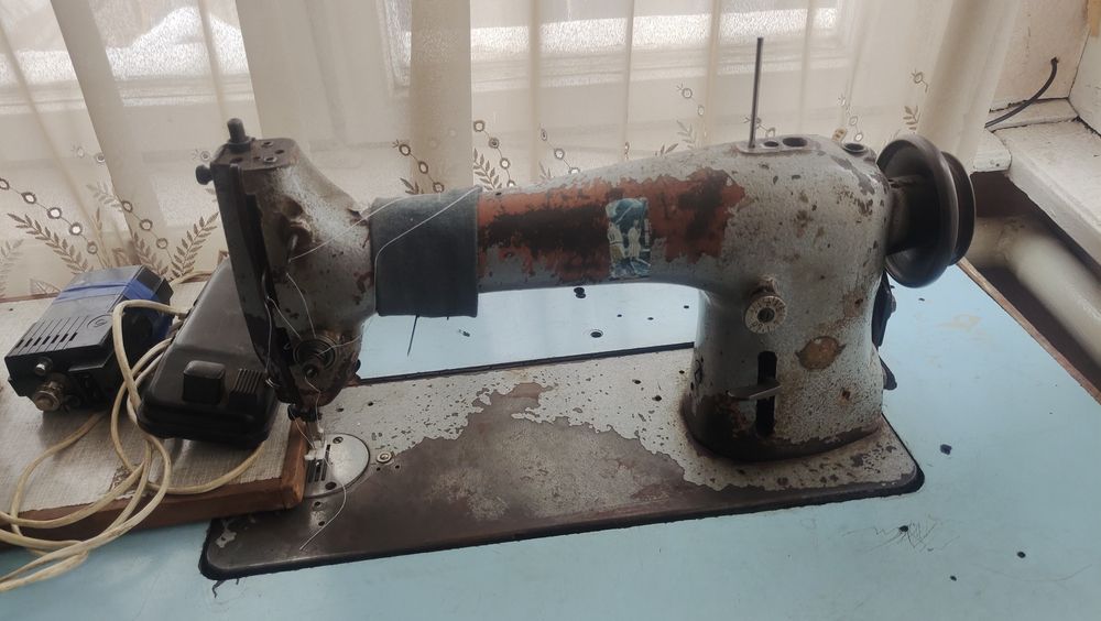 Швейна машинка+оверлок