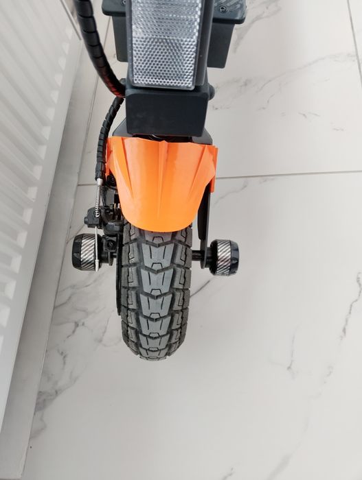 Електросамокат g2