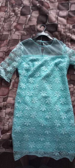Продам жіночу сукню