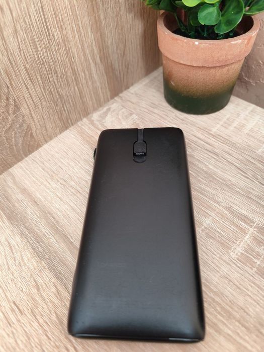 Павербанки б/у з швидкою зарядкою 20W