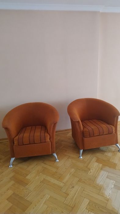 Dwa fotele półokrągłe