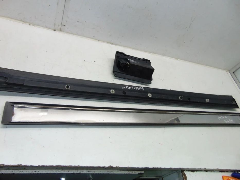Opel Corsa A frisos/cinzeiro