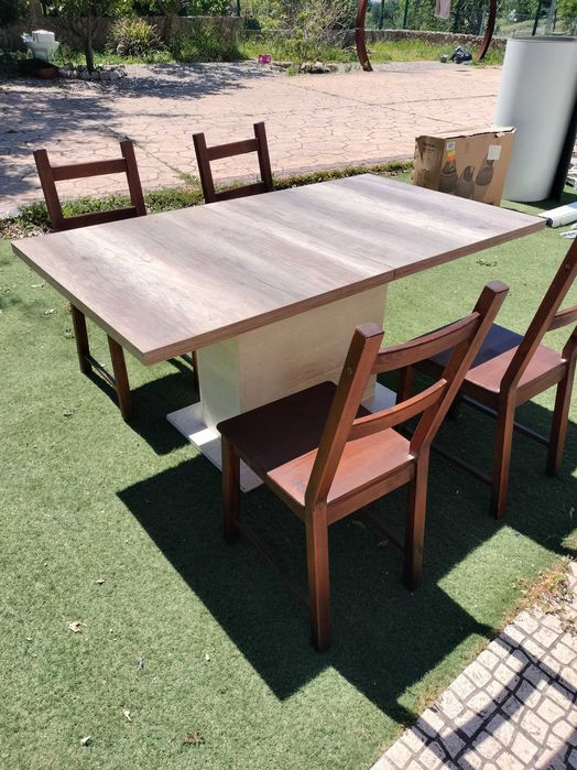 Mesa de cozinha extensível