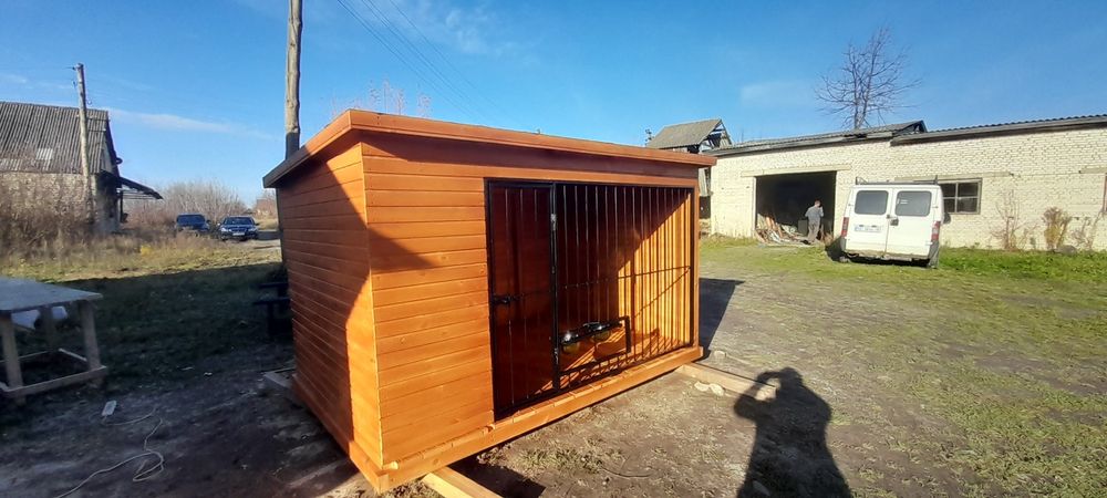 Зручний та теплий вольєр для собаки можна замовити у нас.Ми прий