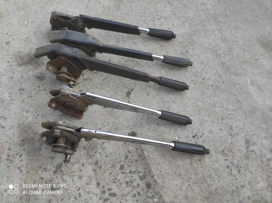 Продам ричаг важіль ручника волга газ 3110 , 31105