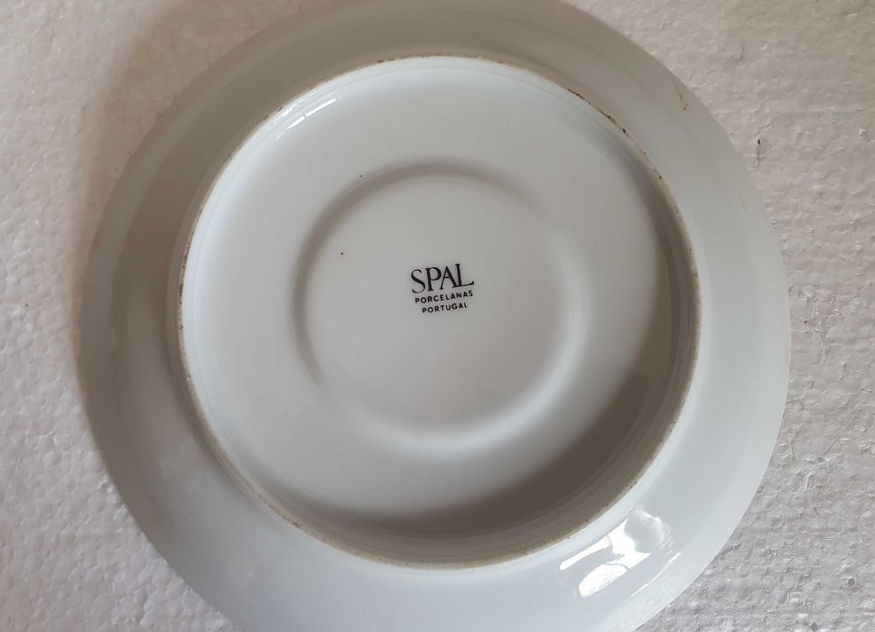 Belíssimo prato de porcelana SPAL - 15 cm