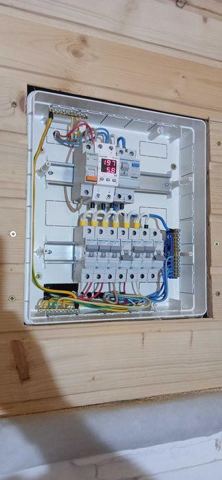 Електрик Послуги ЕЛЕКТРИКА. Електро монтажні роботи.