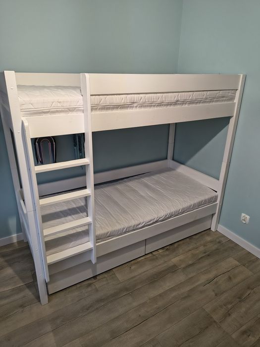 Łóżko piętrowe  z materacami