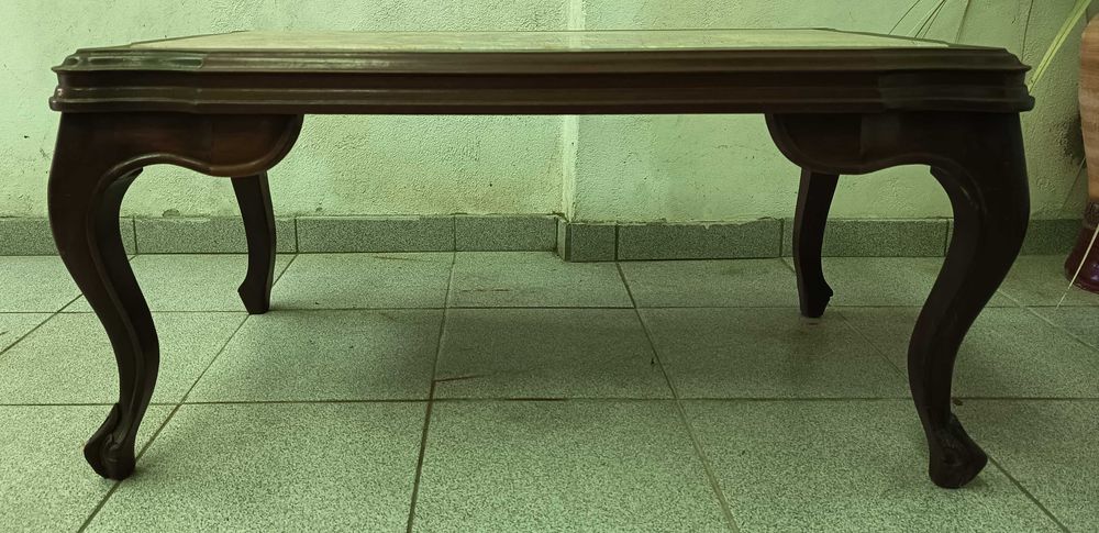 Mesa centro com pedra