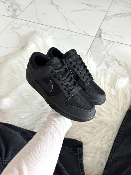 Nike SB Dunk Low Lace Pack Regal Total Black