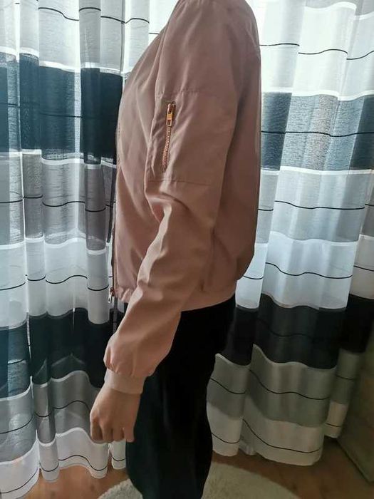 Only kurtka bomberka, różowa, złoty suwak, roz S