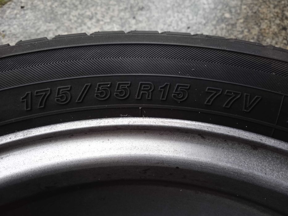 Yokohama 175/55 r15 2szt letnia