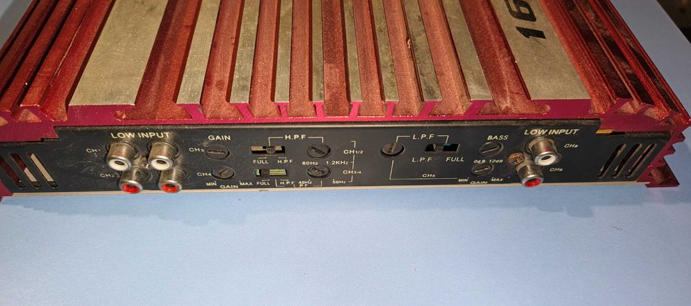 Автомобільний 5 канальний підсилювач звуку  1600w