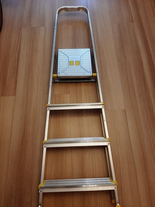 Drabina aluminiowa rozkładana 3,4 stopniowa