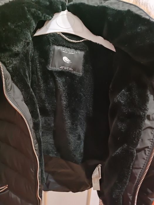 Пуховик Zara Woman (Натуральний пух). Стан нового. Розмір S-M
