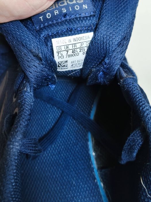 Tênis adidas azuis