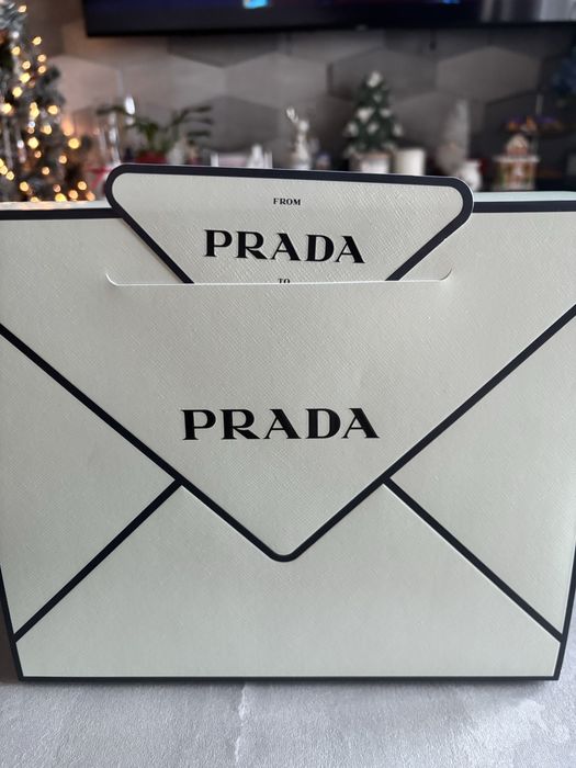 Pudelko po perfumach Prada