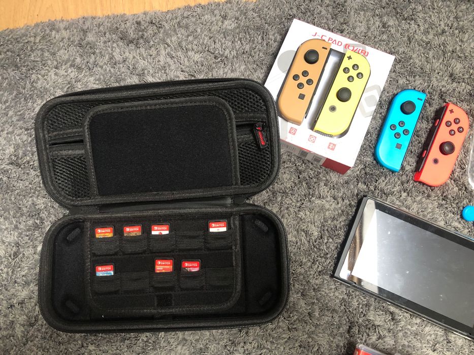 Nintendo Switch V2 + Jogos e Acessórios