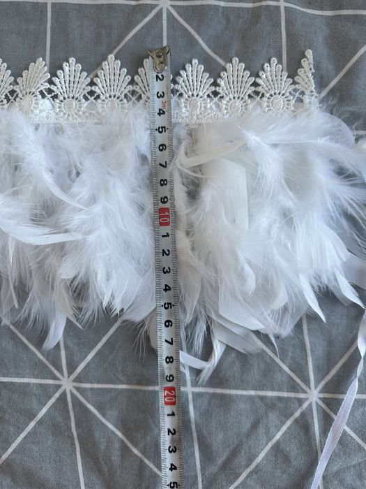 Eleganski biały kołnierzyk